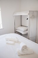 NEW 2BD Pontact Flat in the Heart of Didcot