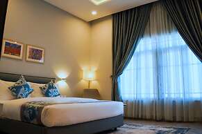 SOLACE SUITS & HOMES