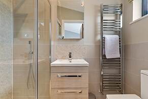 Ael-y-bryn - Luxury Lodge Hot Tub Three En-suite Bedrooms