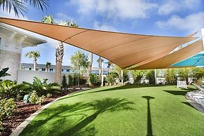 Windsor Island - 7 Bedrooms w/ Pool - 4403WI 7 Home by RedAwning