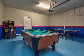 Windsor Island - 7 Bedrooms w/ Pool - 4403WI 7 Home by RedAwning