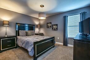 Solterra - 6 Bedrooms House w/pool-7033SR 6 Home by RedAwning