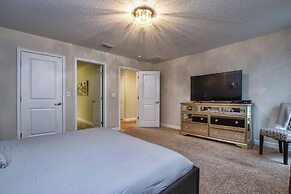 Solterra - 6 Bedrooms House w/pool-7033SR 6 Home by RedAwning