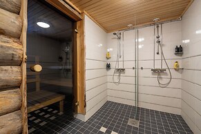 Kuukkeli Log Houses Teerenpesä - Premium Suite A48