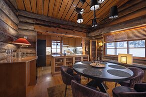 Kuukkeli Log Houses Teerenpesä - Premium Suite A48