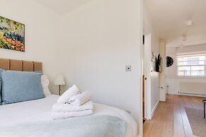 Soho by Excel Apartments