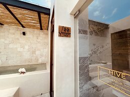 Hive Cancun