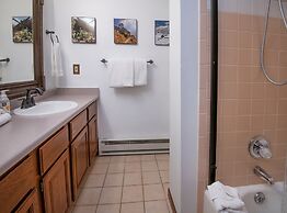 4515 Bighorn Rd. 4 Bedroom Home by RedAwning