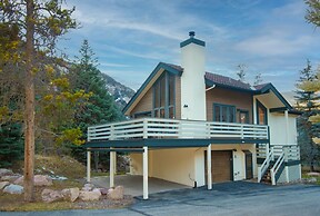 4515 Bighorn Rd. 4 Bedroom Home by RedAwning