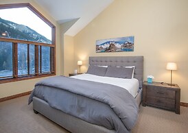 4515 Bighorn Rd. 4 Bedroom Home by RedAwning