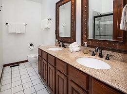 4515 Bighorn Rd. 4 Bedroom Home by RedAwning