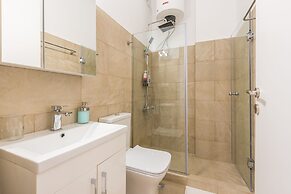 Apartment at Megaro Mousikis metro station 1bed 2 pers