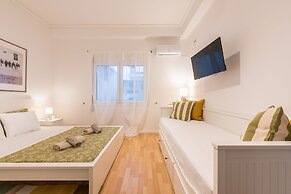 Apartment at Megaro Mousikis metro station 1bed 2 pers