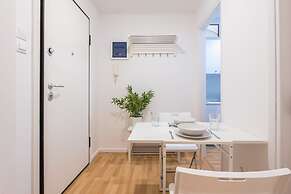 Apartment at Megaro Mousikis metro station 1bed 2 pers