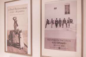 Apartment at Megaro Mousikis metro station 1bed 2 pers