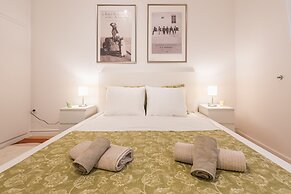 Apartment at Megaro Mousikis metro station 1bed 2 pers