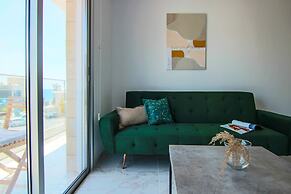 Phaedrus Living: Seaside Luxury Flat Athina 21