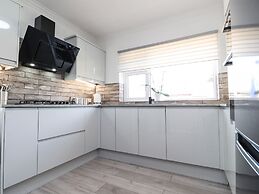 2 Pine Grove