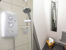 Cades Accommodation