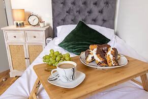 Cades Accommodation