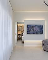 Thiramenous Residence