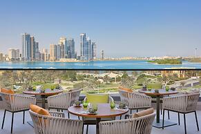 DoubleTree by Hilton Sharjah Waterfront Hotel & Residences