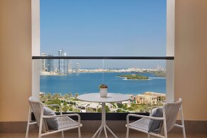 DoubleTree by Hilton Sharjah Waterfront Hotel & Residences