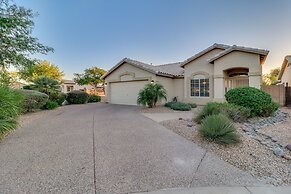 Executive Pool Home in the Heart of Gilbert! 30 Night Minimum Stay! by