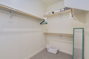 Wonderful 2 bedroom BRAND NEW Condo at The Cays Ocotillo! 30 Night Min