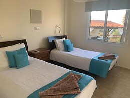 Villa Amorosa in Neo Chorio