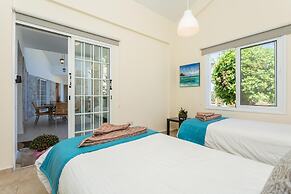 Villa Amorosa in Neo Chorio