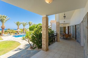 Villa Amorosa in Neo Chorio