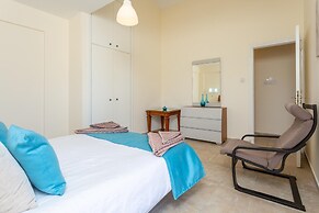 Villa Amorosa in Neo Chorio