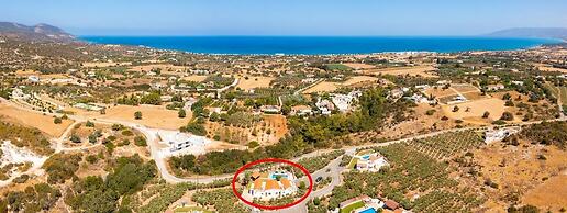 Villa Amorosa in Neo Chorio