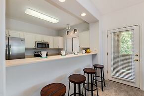 Perfect Chandler Large Condo! 2 Master Suites! Close to Everything! 30