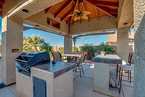 Hot Tub and Outdoor Kitchen! Gorgeous AZ Sunsets! Community Pool! by R