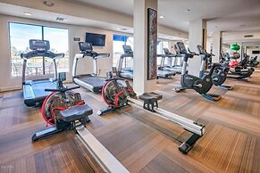 Views in Luxury Resort Condo in Chandler! Amenities Galore! Walk to Re