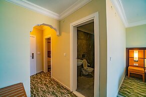 Prenses Sealine Beach Hotel