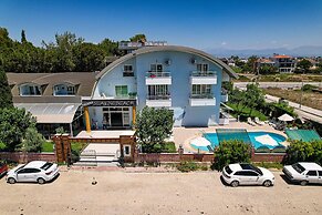 Prenses Sealine Beach Hotel