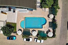 Prenses Sealine Beach Hotel