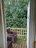 Glamping Hut - Riverview 4