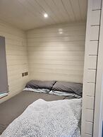 Glamping Hut - Riverview 4