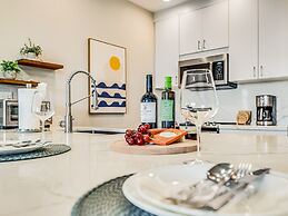 Grand Champions 42 2 Bedroom Condo by Redawning