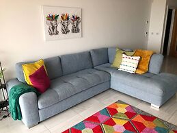 No2 Sandy Bay , Luxury Beachfront Apartment