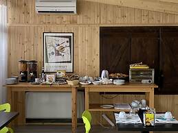 Holiday House Sullalbero Rural eco in Alba