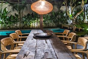 Tropical Designer Private Villa, 3br, Umalas