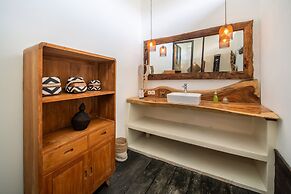 Tropical Designer Private Villa, 3br, Umalas