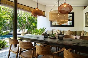 Tropical Designer Private Villa, 3br, Umalas