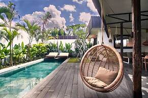 Tropical Designer Private Villa, 3br, Umalas