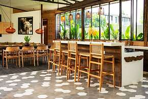 Tropical Designer Private Villa, 3br, Umalas